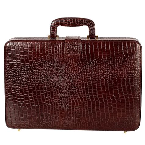 Hyatt Leather Accessories Natural Leather Briefcase for Men 24 liters ...