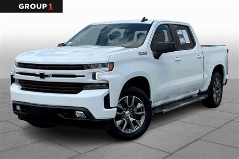 Pre-Owned 2021 Chevrolet Silverado 1500 RST Crew Cab Pickup in Columbus #MZ299733 | Rivertown Subaru
