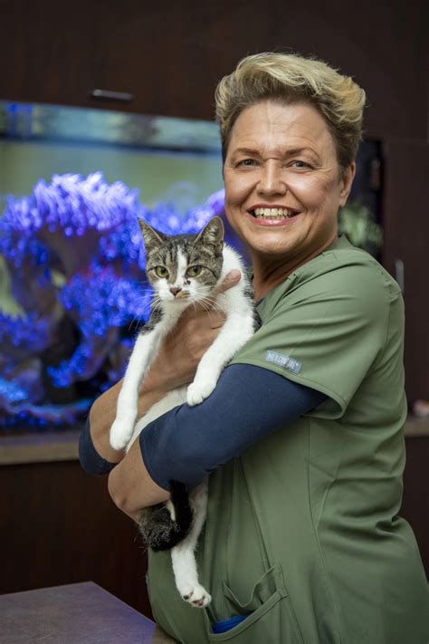 Meet Our Team - Lazy 5 Vets