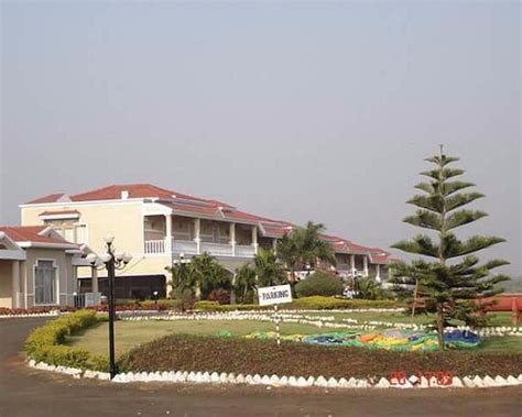 Ratnadurga Fort (Ratnagiri) - All You Need to Know BEFORE You Go