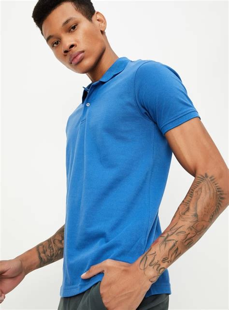 Buy Men Slim Fit Solid Polo T-shirt Online at just Rs. 399.0 ...