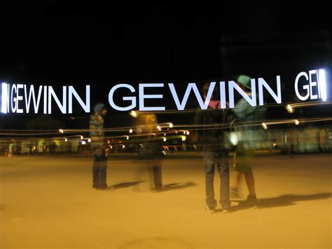 Floating Signs :: ruth schnell - WerkBuch