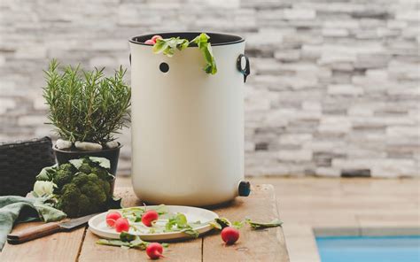 SKAZA PLASTIKA: Bokashi Organko – Komposter, primer dobre prakse u poslu i kod kuće na ...