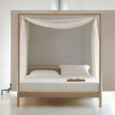 letto baldacchino legno letti a baldacchino di design letto in legno con veli letto baldacchino legno letti a baldacchino di design letto in legno con veli