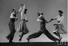 lindy hop swing out what the hopping heck is lindy hop and how we started lindy hop swing out what the hopping heck is lindy hop and how we started
