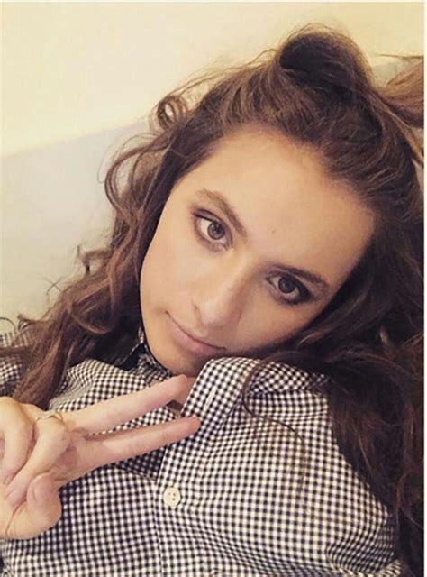 Rowan Atkinson Daughter Lily 的图像结果