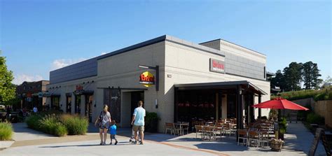 Woodbridge - Brixx Wood Fired Pizza + Craft Bar