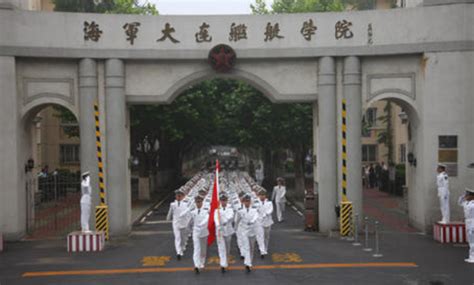 组图：海军大连舰艇学院学员风采-搜狐新闻