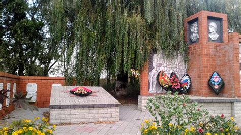 FAME MEMORIAL TO SOLDIERS-LIBERATORS WHO DID NOT COME BACK FROM THE WAR ...