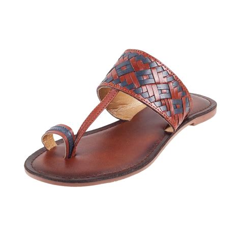 Buy Mochi Women Maroon Kolhapuri Leather Chappal UK/3 EU/36 (32-555) at ...