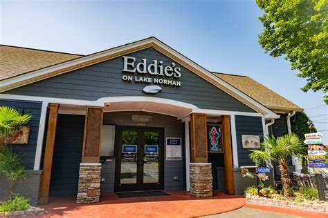 About Eddie's on Lake Norman: Lakeside Dining at Its Best