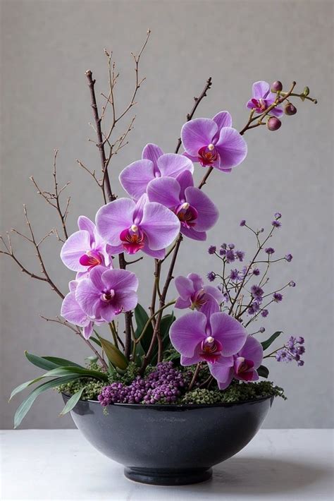 Pin by Irene Gardjito on Flower arrangement in 2025 | Ikebana flower ...