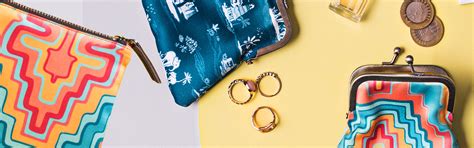 Travel Accessories for Women & Men - Buy Travel Bag & Pouch Online