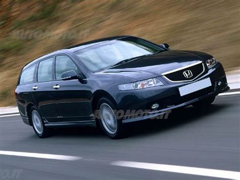 Honda Accord Station Wagon 2.0 i-VTEC Tour. Sport: prezzo e scheda tecnica - Automoto.it