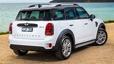 mini country mini countryman cooper 2017 review snapshot carsguide mini country mini countryman cooper 2017 review snapshot carsguide