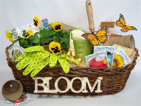 gardening hamper ideas - The Ultimate Guide to Holiday Food Gift Basket ...
