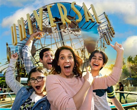 Universal Studios Hollywood offering up to $50 off annual passes ...