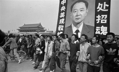 封藏30年的「六四」照片 - 紐約時報中文網
