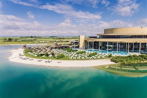 ST. MARTINS THERME & LODGE (Frauenkirchen) - Hotel Reviews, Photos ...