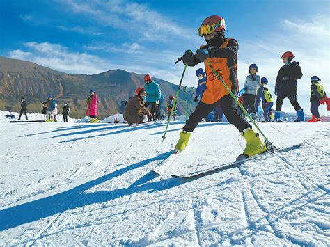世界雪日暨国际儿童滑雪节在西宁开幕_青海网