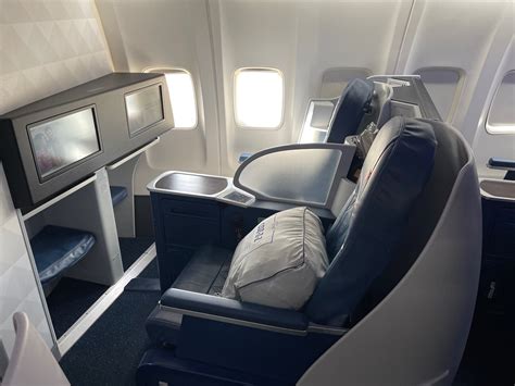 Delta Boeing 757 200 First Class Review: Delta Comfort+ (757 200), San