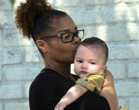 Janet Jackson and gorgeous baby Eissa enjoy a shopping trip in LA ...