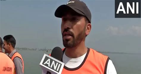 J-K : SDRF personnel conduct mock drill at Dal Lake following MHA directive