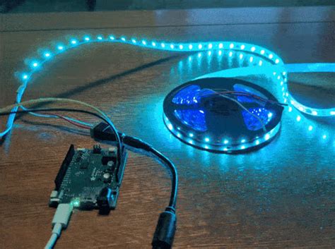 Circuit Python Pulsating Prop LED 的图像结果
