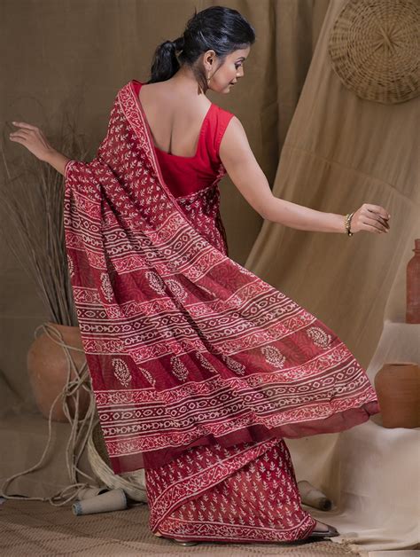 Buy Okhai Leaf & Floret Bagru Block Printed Georgette Saree Online ...
