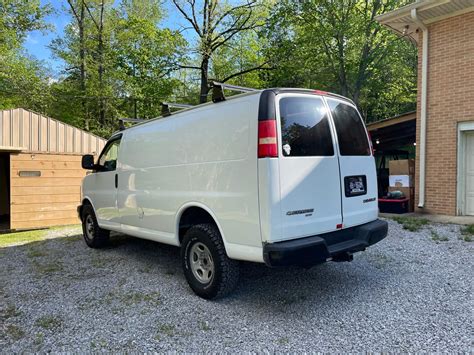 2006 Chevrolet Express 1500 AWD - Vanlife Trader
