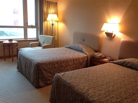 GOLDEN CROWN CHINA HOTEL (Macau) - Hotel Reviews, Photos, Rate ...