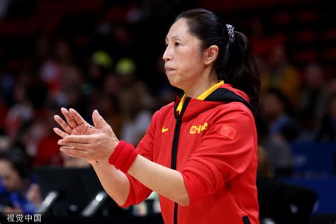 郑薇当选女篮世界杯最佳教练，她为中国女篮默默付出40年_运动家_澎湃新闻-The Paper