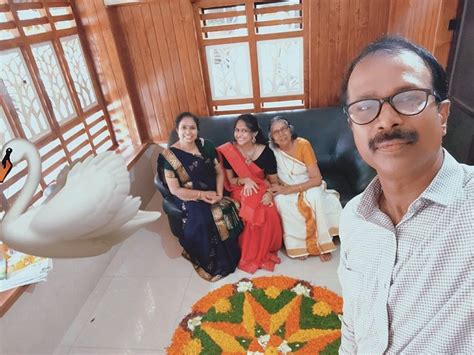 LE 'VALOR HOTELS BY CREZENTA (Edappal) - Hotel Reviews, Photos, Rate ...