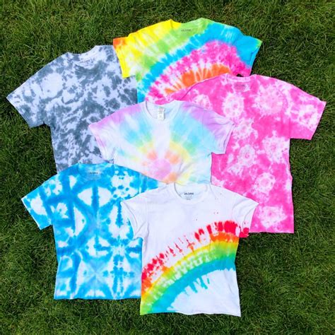 tie dye patterns using rubber bands - DeliaGreer Blog