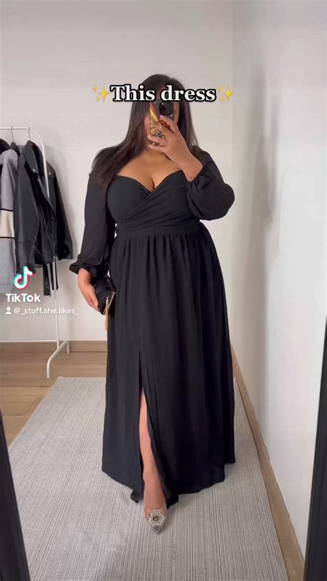 The 32 Best Mother-of-the-Bride Dresses for Modern Moms | Long sleeve bridesmaid dress, Guest ...