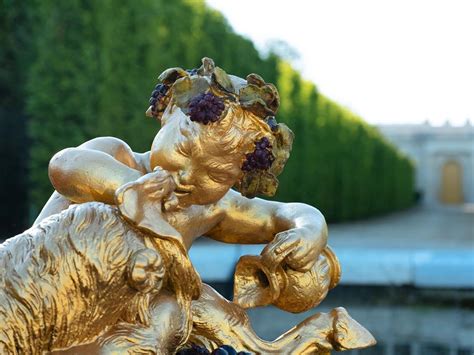 Le bassin de Bacchus après restauration // 🌍The Bacchus fountain after ...