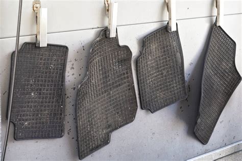 How to Properly Clean Your Car's Carpets | Airtasker US