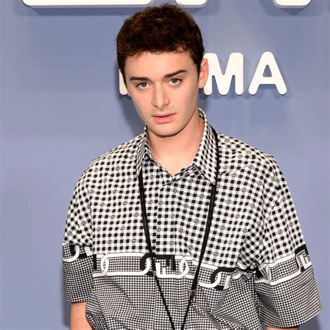 Download Half-Body Photo Of Noah Schnapp At Milan Wallpaper ...