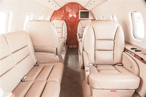 N208BH Learjet 60 - ATI Jet Executive Charter S/N 208