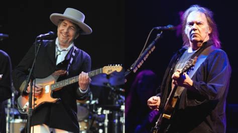 Bob Dylan and Neil Young share Hyde Park stage - BBC News