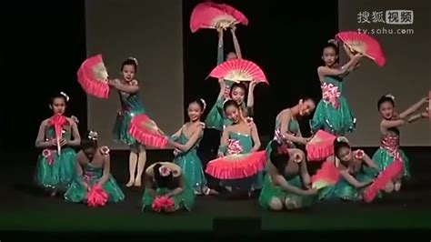 第七届小荷风采幼儿组成品舞蹈（一）3《圈圈乐》视频_新视网