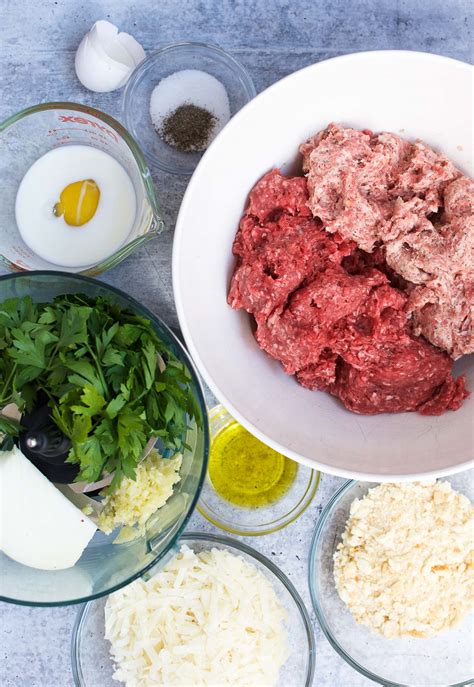 How to make Ground Beef and Sausage Meatballs (Easy Dinner or App)