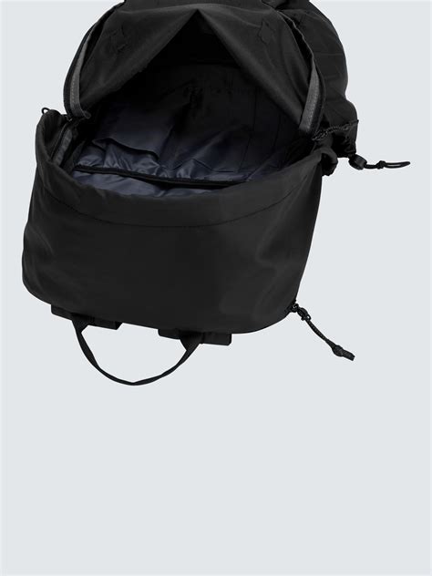 ELLIKER Kiln Backpack, 22L, Black
