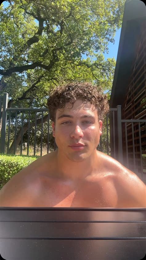 Ethan Rhett (@ethanxrhett) • Instagram photos and videos