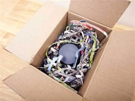 No contact details - How to spot a fake product | The Economic Times