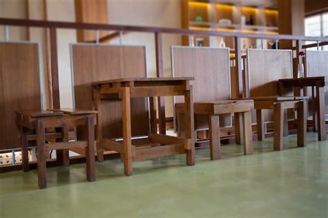 Renovation wooden house to coffee shop | Premium Photo