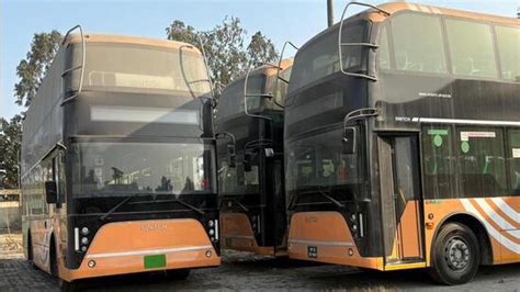 Double-deckers dying in dust: ₹12 crore fleet parked without power