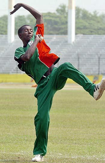 Jimmy Kamande in the nets | ESPNcricinfo.com
