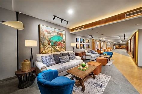 ASTON INN JEMURSARI (₹̶ ̶2̶,̶8̶4̶3̶) ₹ 2,341 (Surabaya, Java) Hotel ...
