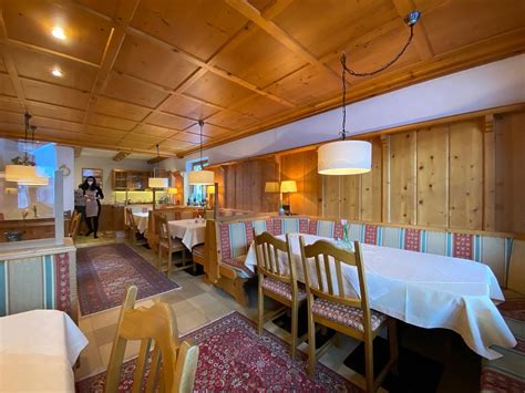 HOTEL GARNI SCHNEIDER (Lech) - Hotel Reviews, Photos, Rate Comparison ...